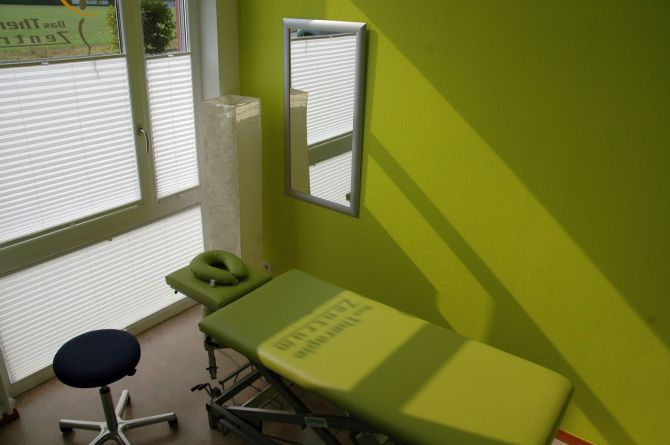praxis-behandlungsraum-ergotherapie-logopaedie