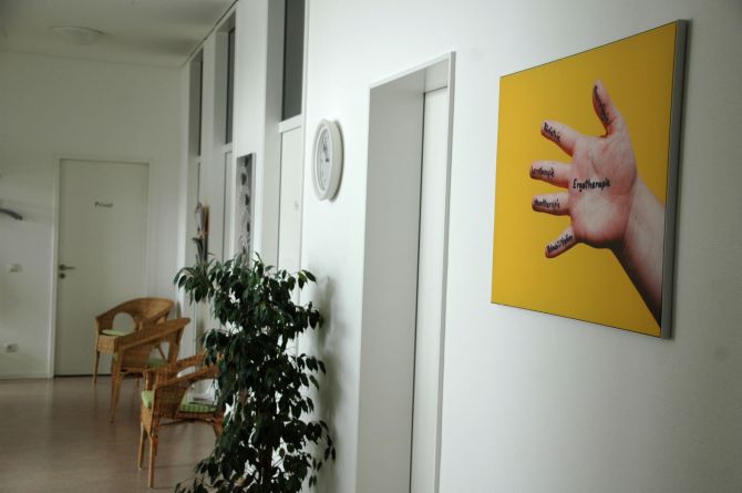 praxis-ergotherapie-logopaedie-wartebereich
